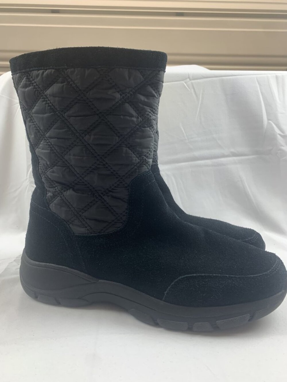 Lands' End Black Suede Quilted Side Zip Winter Snow Boots Womens 10 B